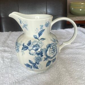 Ralph Lauren dining morning garden blue and white picture